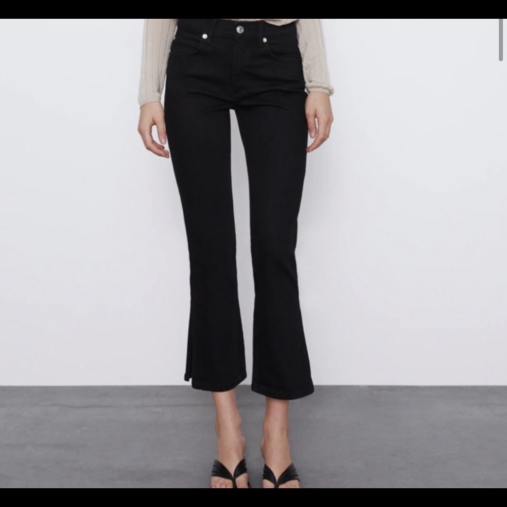 Zara High Rise Crop Splitted Comfort Jeans